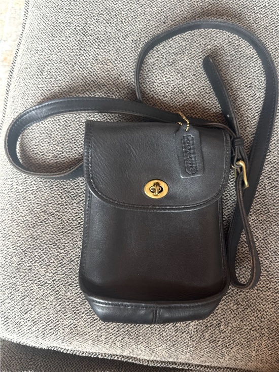 Coach Handbags - Coach Black Leather Crossbody with Gold Turnlock